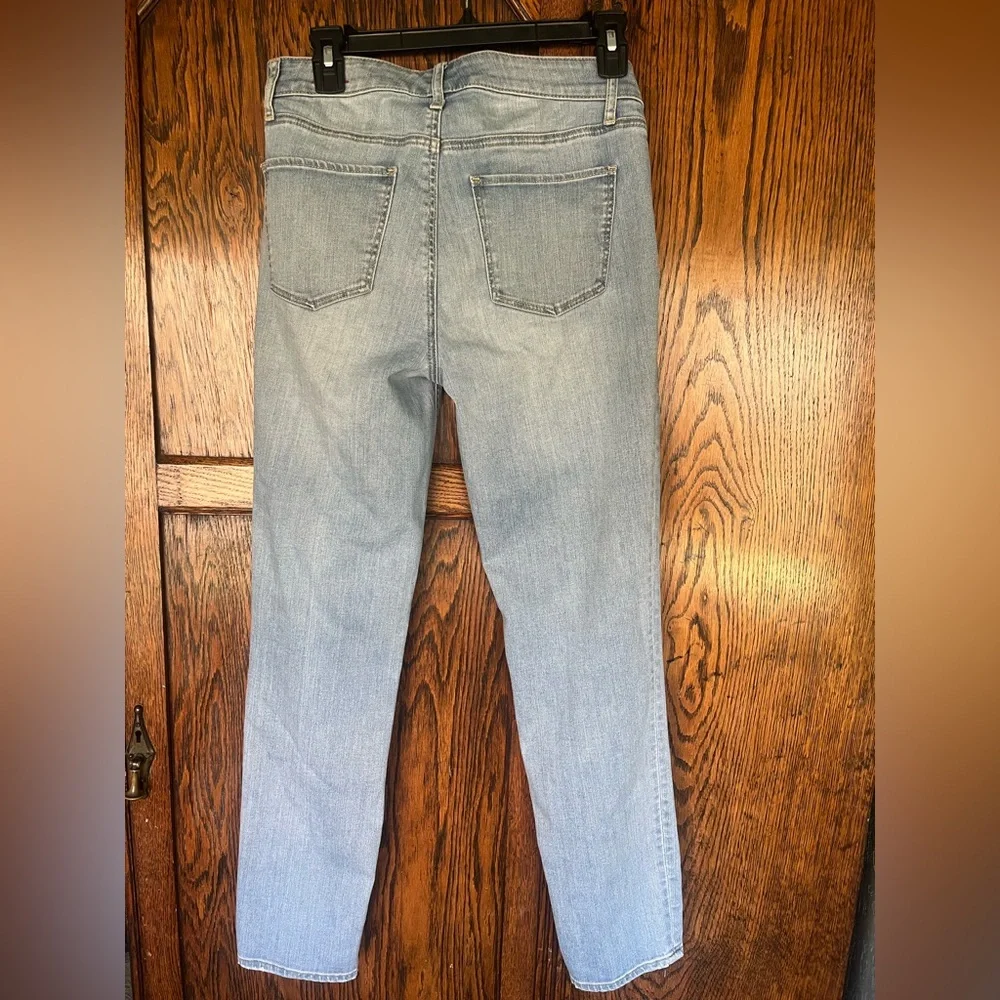 Talbots Flawless Five Pocket Slim Ankle Jeans light wash size 4